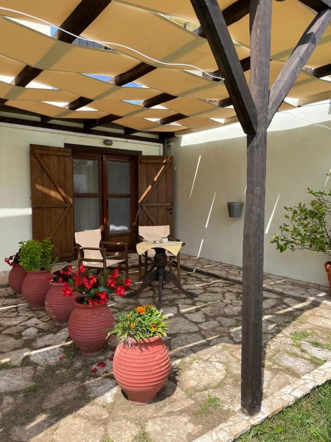 Guesthouse Kaliepia Ierissós Exterior foto